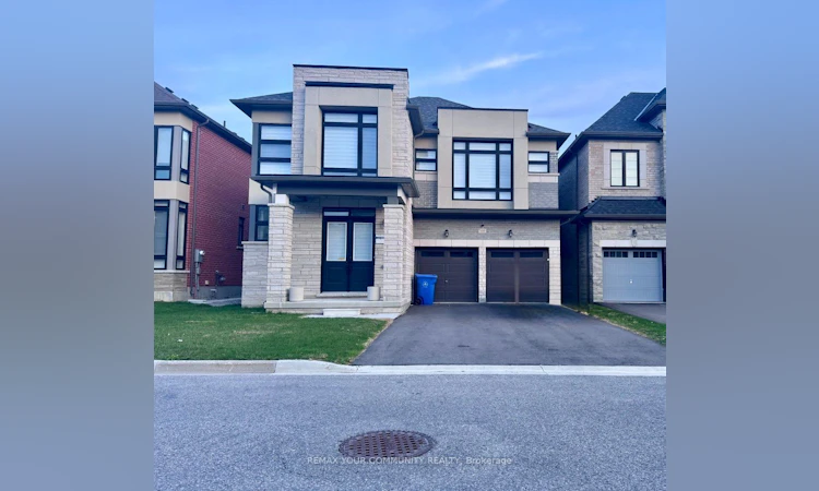 105 Halldorson Avenue