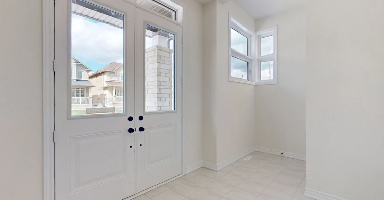 105 Halldorson Avenue, Aurora, ON, L4G 7B6 - 3