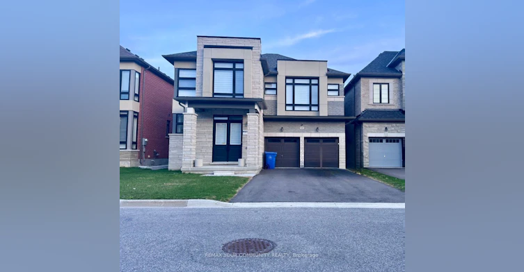 105 Halldorson Avenue, Aurora, ON, L4G 7B6