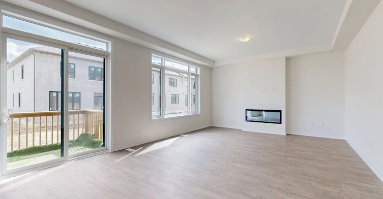 105 Halldorson Avenue, Aurora, ON, L4G 7B6 - 9