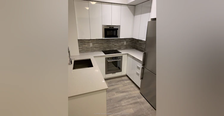829-99 Eagle Rock Way, Vaughan, ON, L6A 5A7 - 2