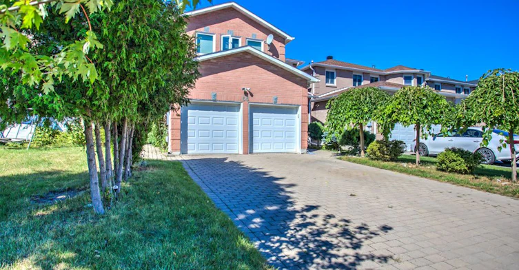 66 Bayhampton Crescent, Vaughan, ON, L4J 7G9