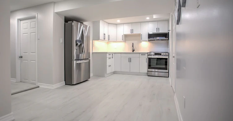 66 Bayhampton Crescent, Vaughan, ON, L4J 7G9 - 2