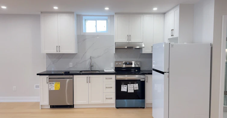 Basement 32 Allison Ann Way, Vaughan, ON, L6A 0J4 - 7