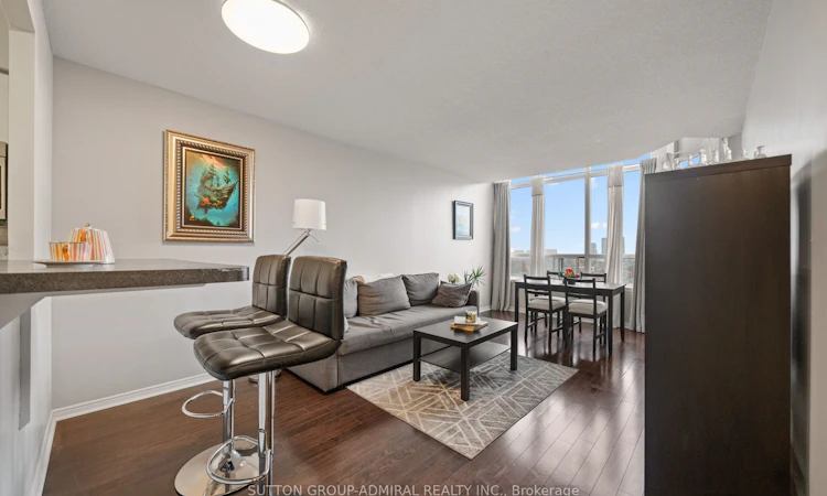 1103-81 Townsgate Drive