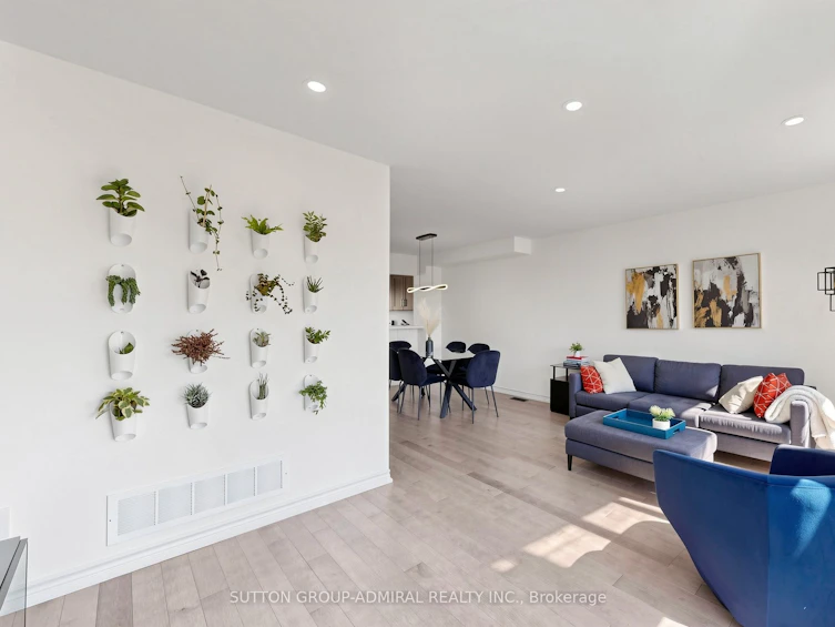 48-52 Brandy Lane Way, Newmarket, ON, L3Y 8P7 - 15