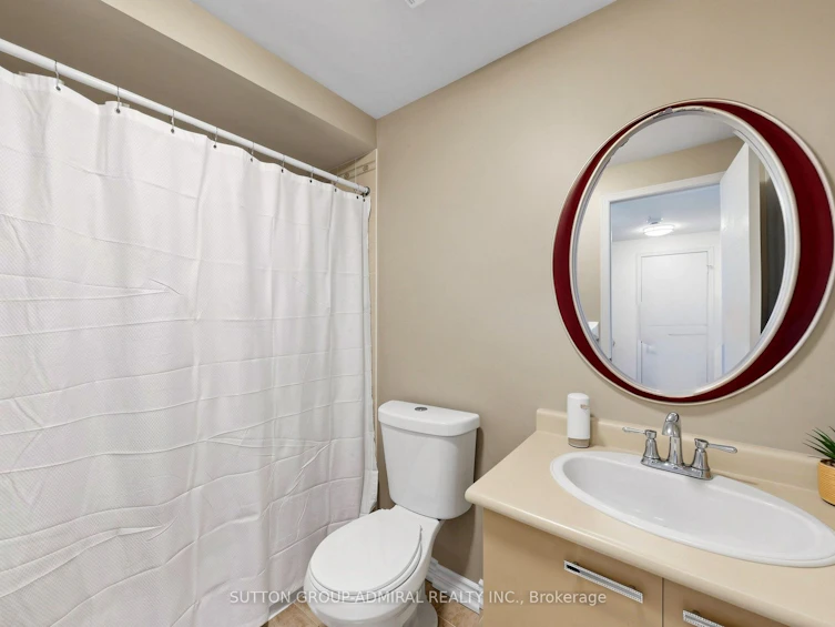 48-52 Brandy Lane Way, Newmarket, ON, L3Y 8P7 - 25