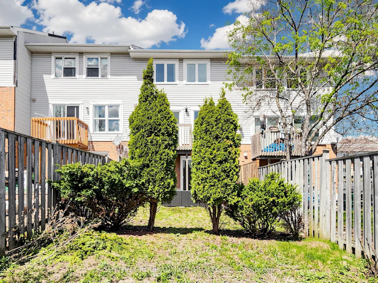 48-52 Brandy Lane Way, Newmarket, ON, L3Y 8P7 - 31