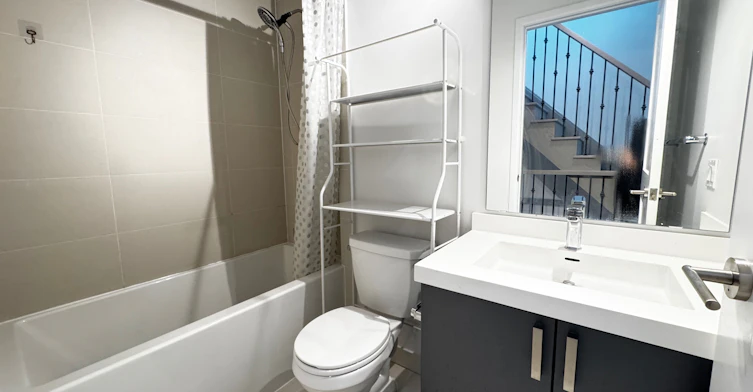 Th33-1050 Portage Parkway, Vaughan, ON, L4K 0K3 - 16