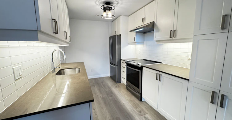 Th33-1050 Portage Parkway, Vaughan, ON, L4K 0K3 - 7