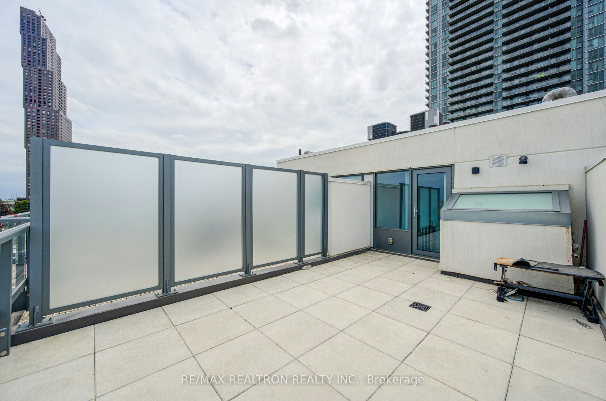 Th33-1050 Portage Parkway, Vaughan, ON, L4K 0K3 - 42