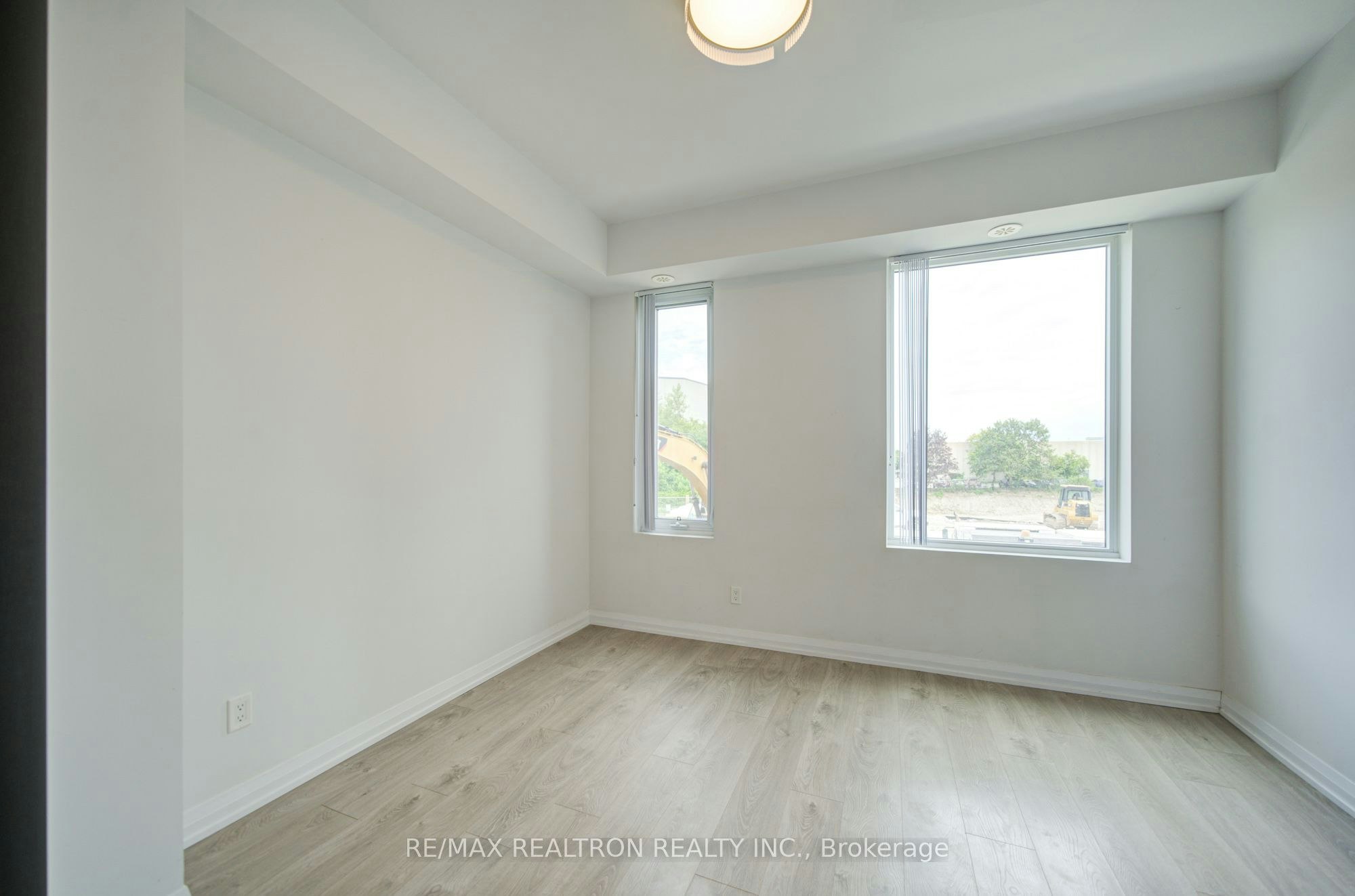 Th33-1050 Portage Parkway, Vaughan, ON, L4K 0K3 - 21