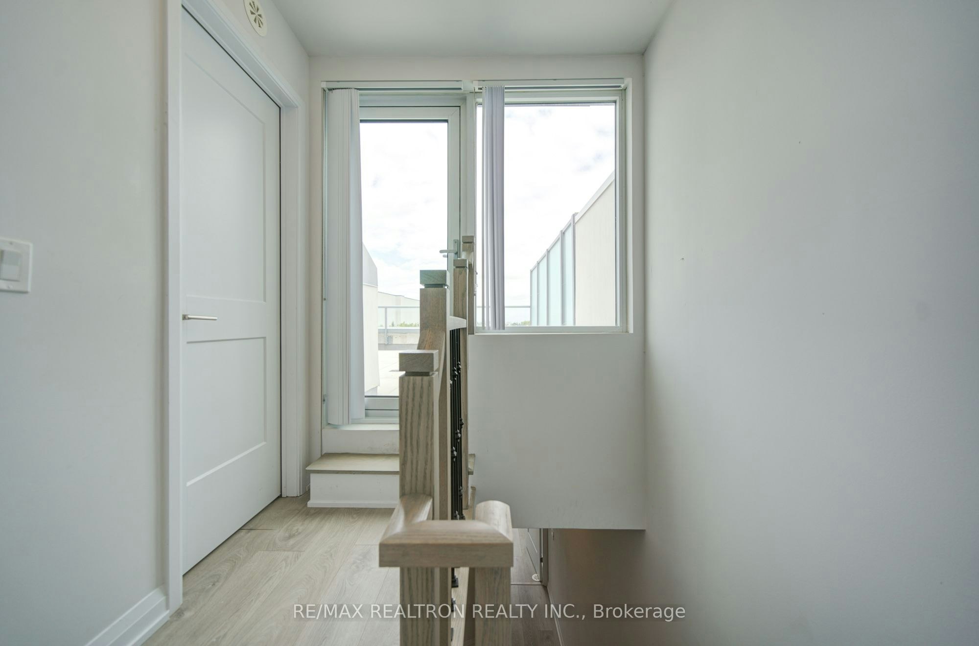 Th33-1050 Portage Parkway, Vaughan, ON, L4K 0K3 - 38