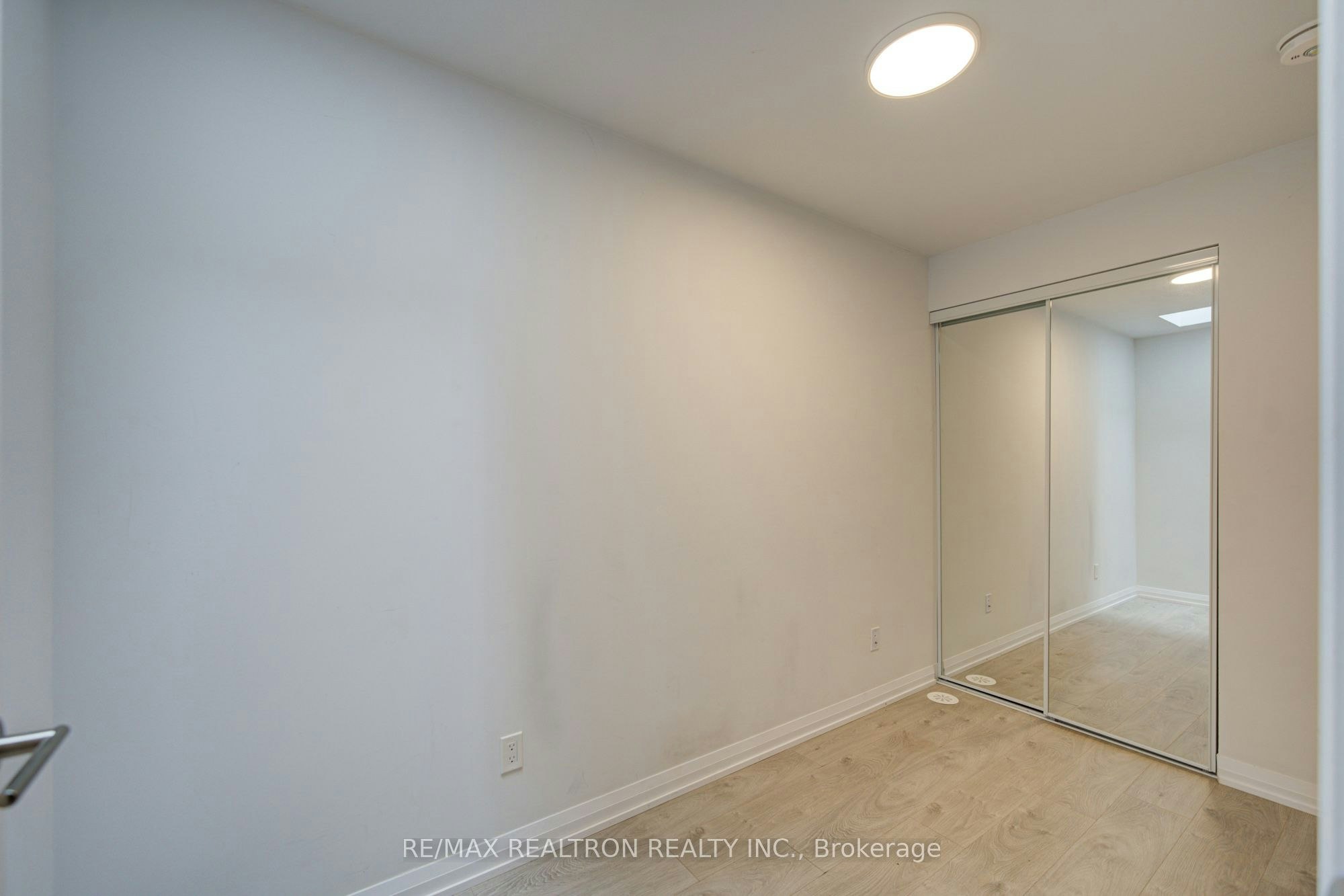 Th33-1050 Portage Parkway, Vaughan, ON, L4K 0K3 - 32