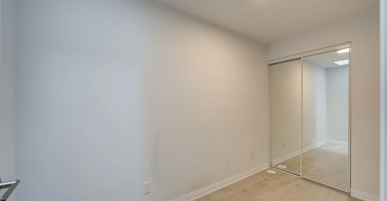 Th33-1050 Portage Parkway, Vaughan, ON, L4K 0K3 - 32