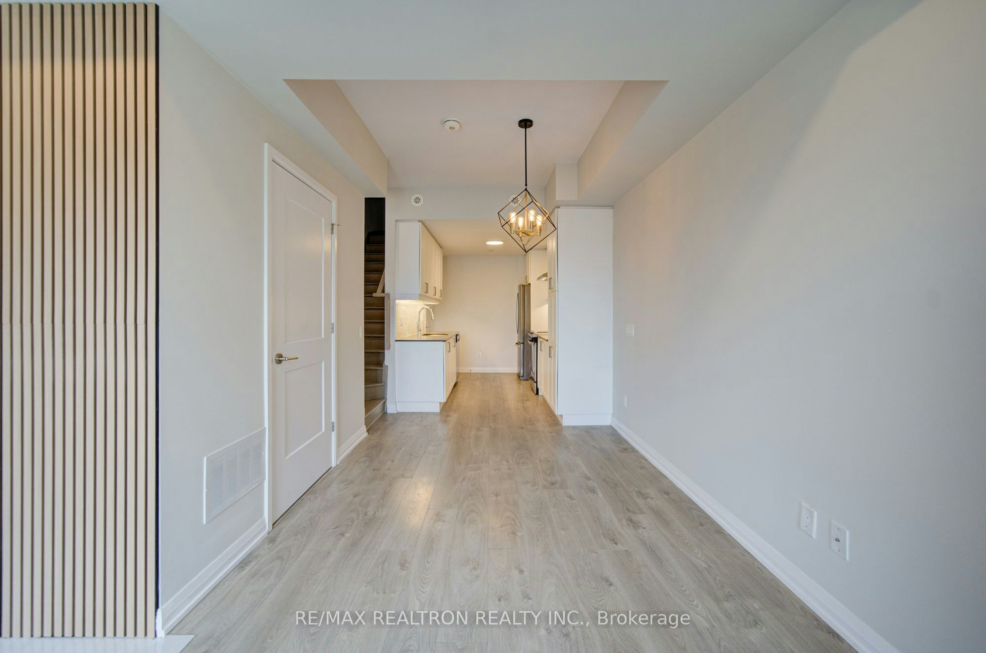 Th33-1050 Portage Parkway, Vaughan, ON, L4K 0K3 - 8