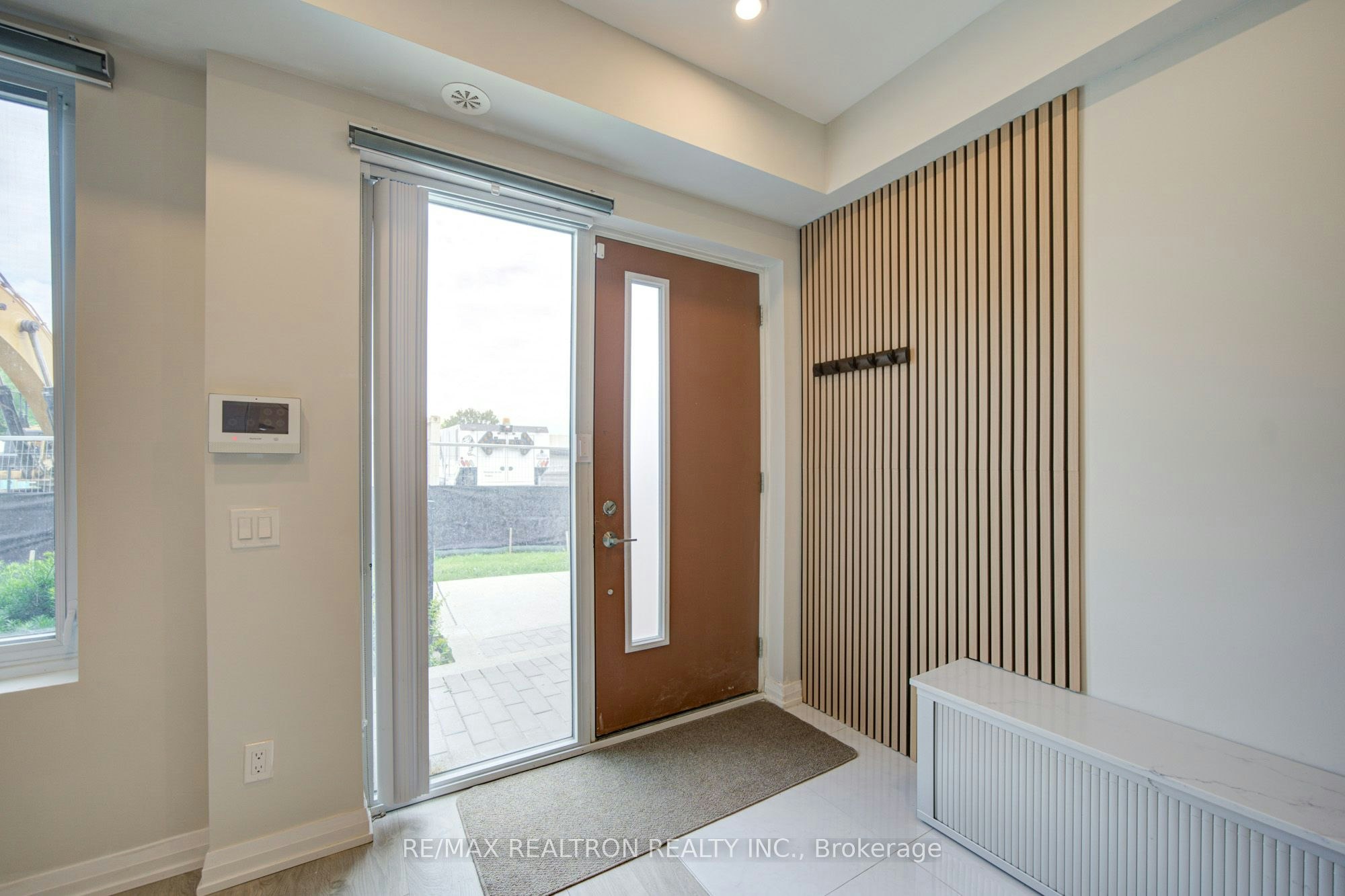 Th33-1050 Portage Parkway, Vaughan, ON, L4K 0K3 - 5
