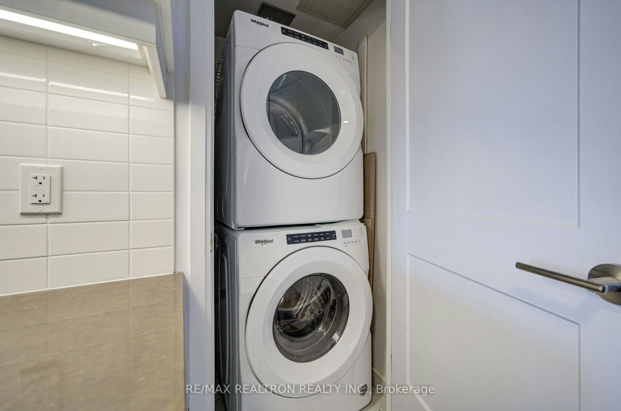 Th33-1050 Portage Parkway, Vaughan, ON, L4K 0K3 - 18