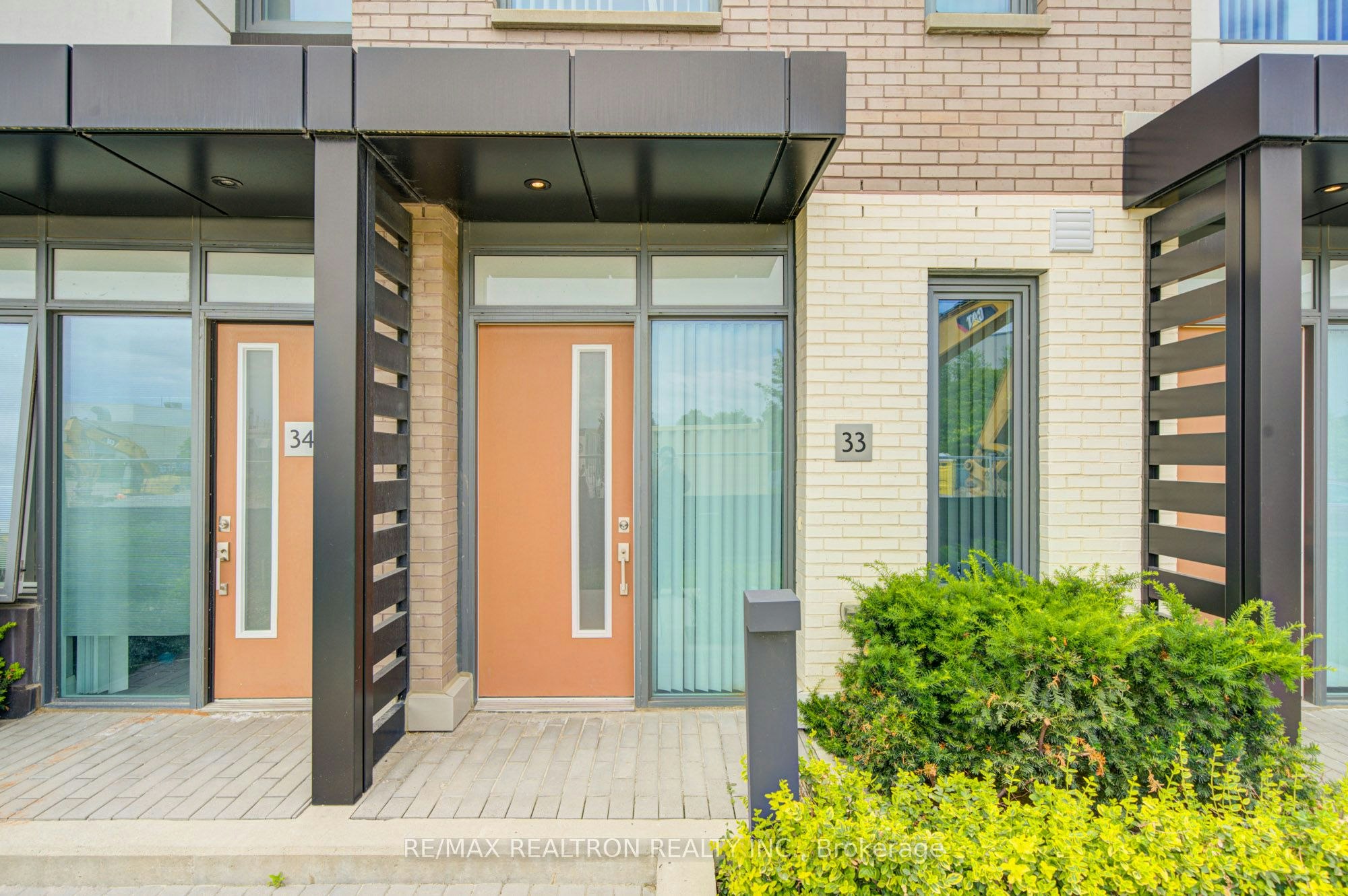 Th33-1050 Portage Parkway, Vaughan, ON, L4K 0K3 - 4