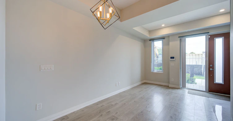 Th33-1050 Portage Parkway, Vaughan, ON, L4K 0K3 - 17