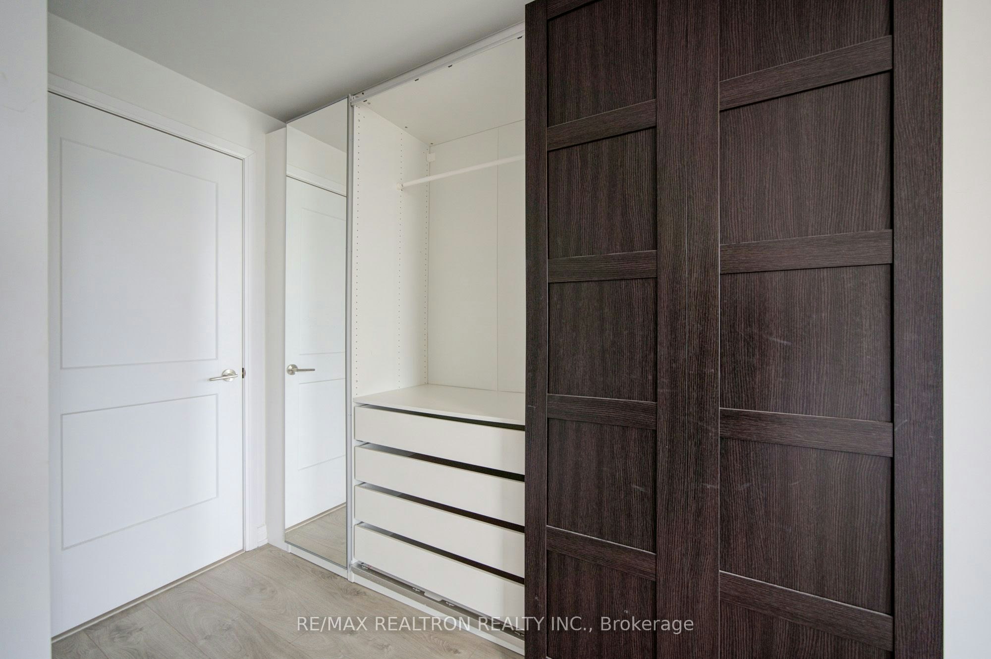 Th33-1050 Portage Parkway, Vaughan, ON, L4K 0K3 - 27