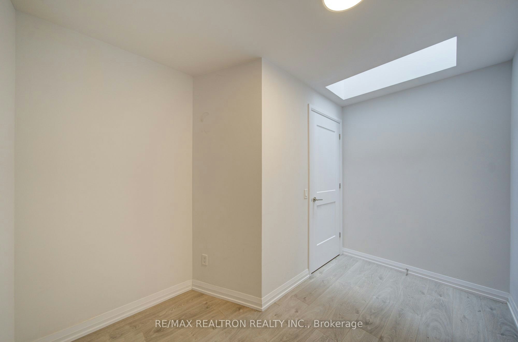 Th33-1050 Portage Parkway, Vaughan, ON, L4K 0K3 - 33
