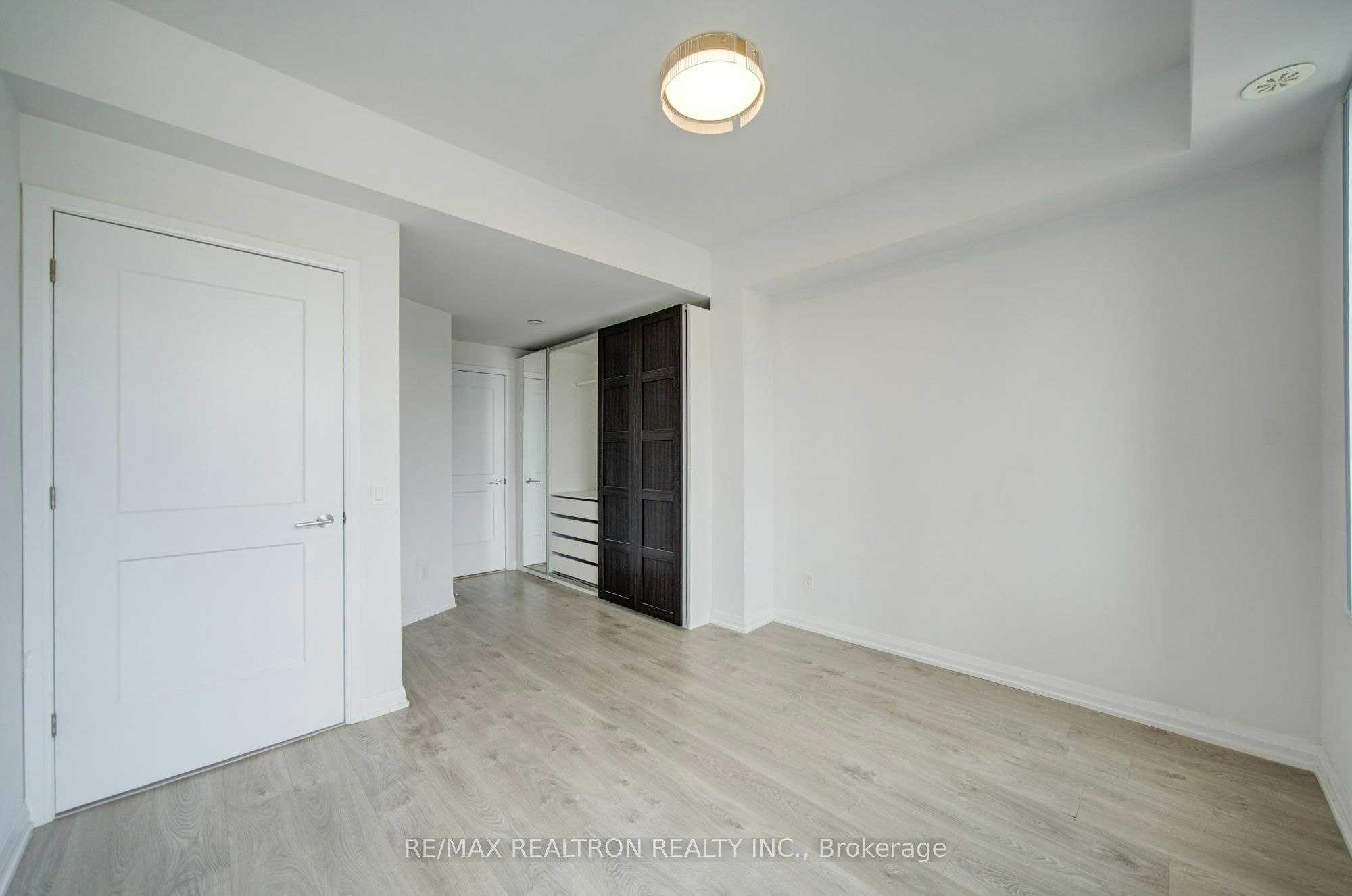 Th33-1050 Portage Parkway, Vaughan, ON, L4K 0K3 - 25
