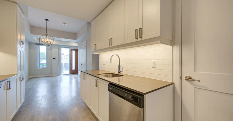 Th33-1050 Portage Parkway, Vaughan, ON, L4K 0K3 - 19