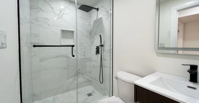 Lower-24 Foxhill Drive, Vaughan, ON, L6A 1K1 - 8
