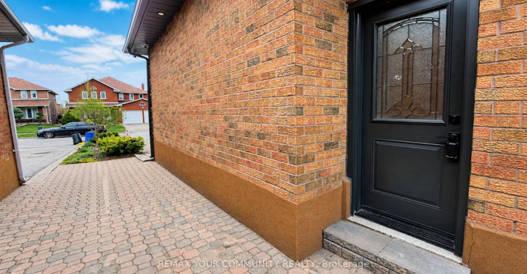 Lower-24 Foxhill Drive, Vaughan, ON, L6A 1K1 - 2