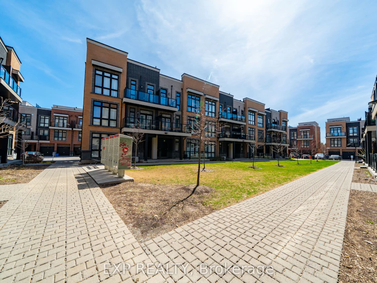 10-6 Sayers Lane, Richmond Hill, ON, L4E 1J4