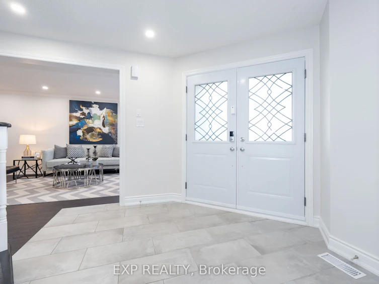84 Lagani Avenue, Richmond Hill, ON, L4B 3C6 - 3