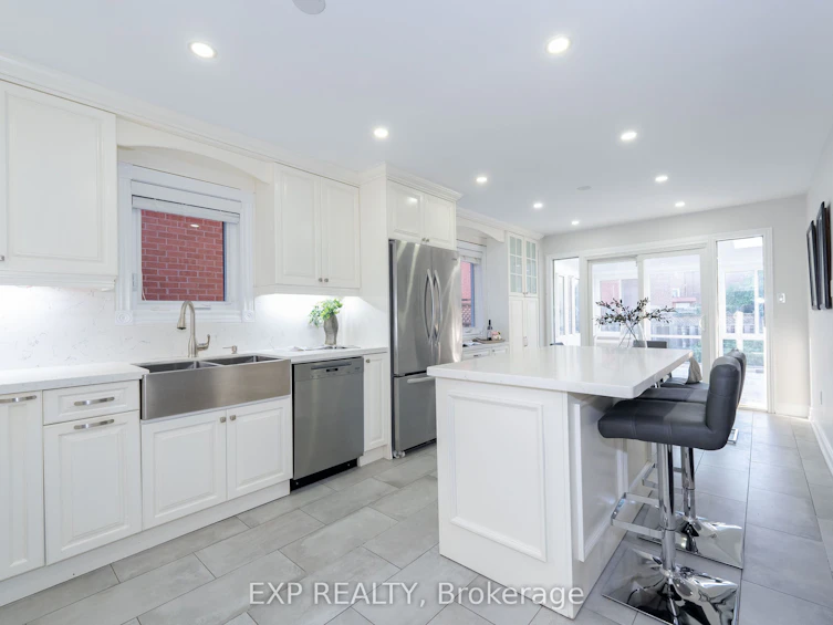 84 Lagani Avenue, Richmond Hill, ON, L4B 3C6 - 13
