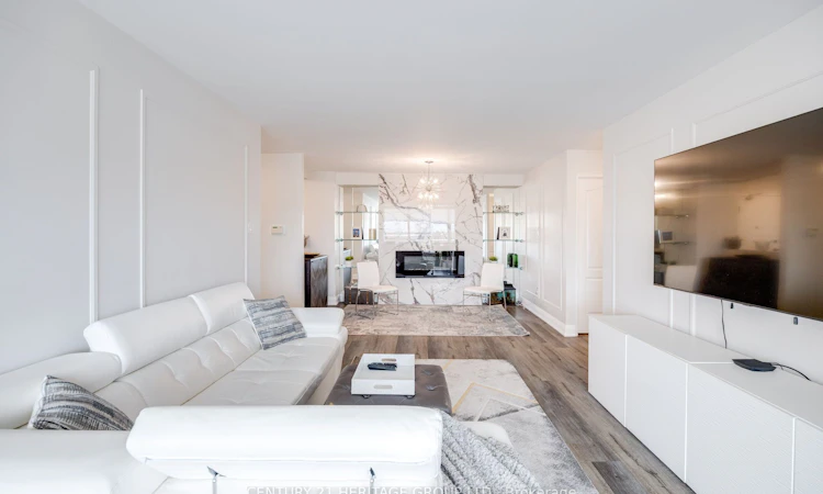 707-7 Townsgate Drive