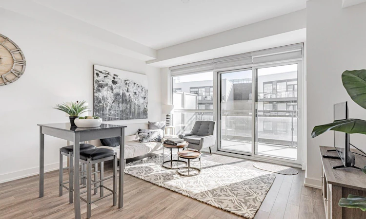 C312-301 Sea Ray Avenue