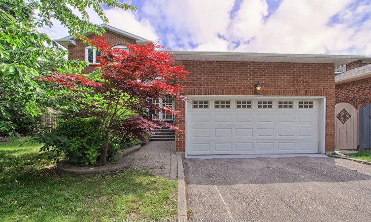 19 Crystal Drive N