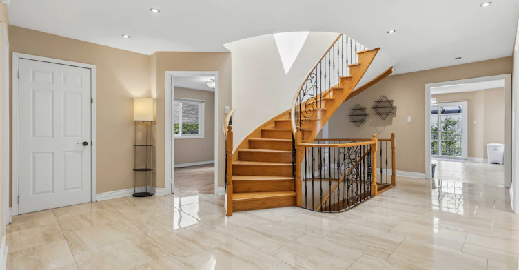 21 Kersey Crescent, Richmond Hill, ON, L4C 3W2 - 5