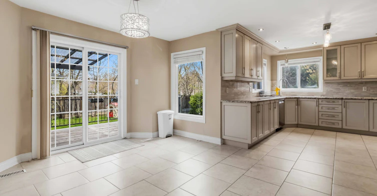 21 Kersey Crescent, Richmond Hill, ON, L4C 3W2 - 12