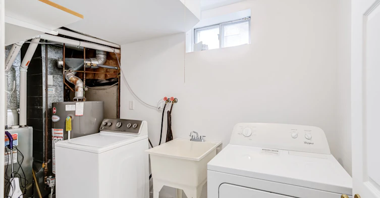 Bsmt-161 Chambers Crescent, Newmarket, ON, L3X 1S9 - 23