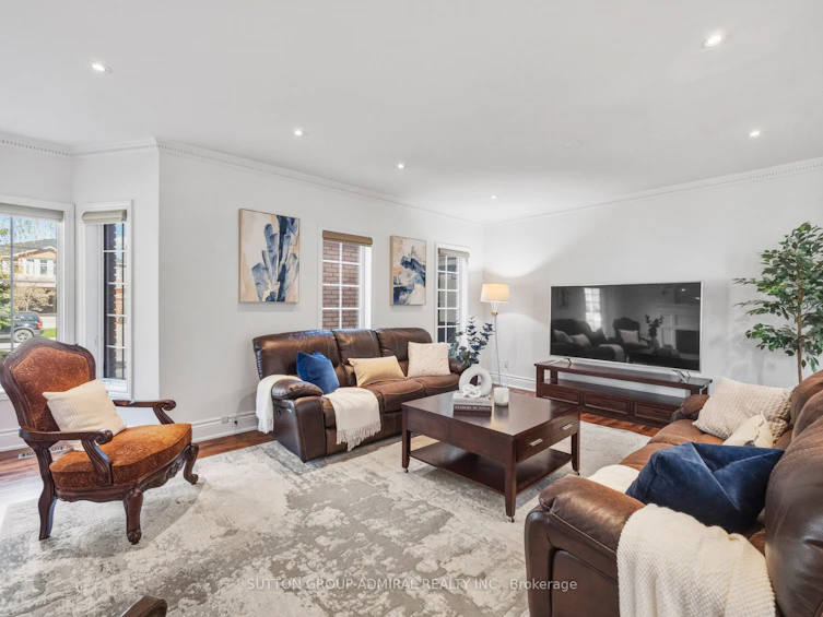 6 Colton Crescent S, Vaughan, ON, L4L 3L7 - 6