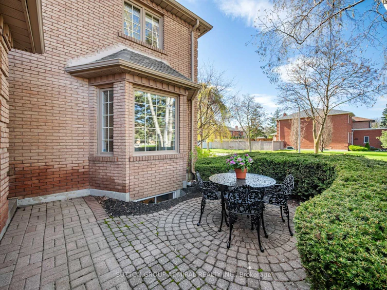 6 Colton Crescent S, Vaughan, ON, L4L 3L7 - 3