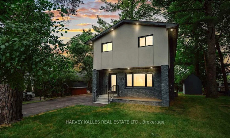 123 Sand Road