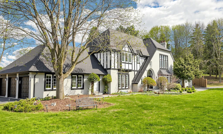 2 Gilbert Drive