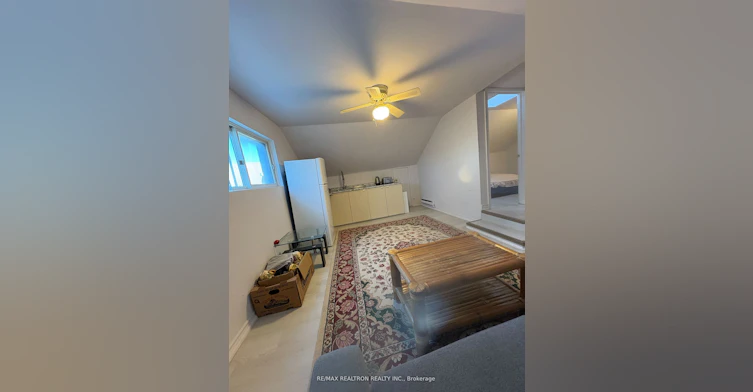 Unit B-475 D'arcy Street, Newmarket, ON, L3Y 1M9 - 5
