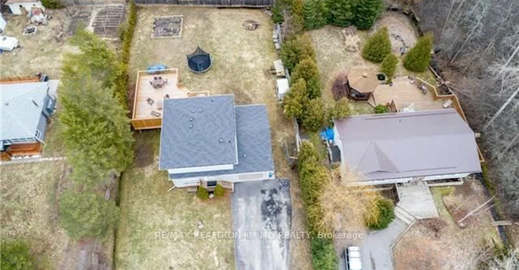 745 Third Avenue, Georgina, ON, L0E 1S0 - 2