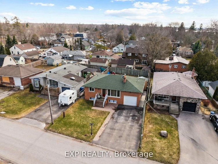 16 Lorne Street, Georgina, ON, L0E 1L0 - 39