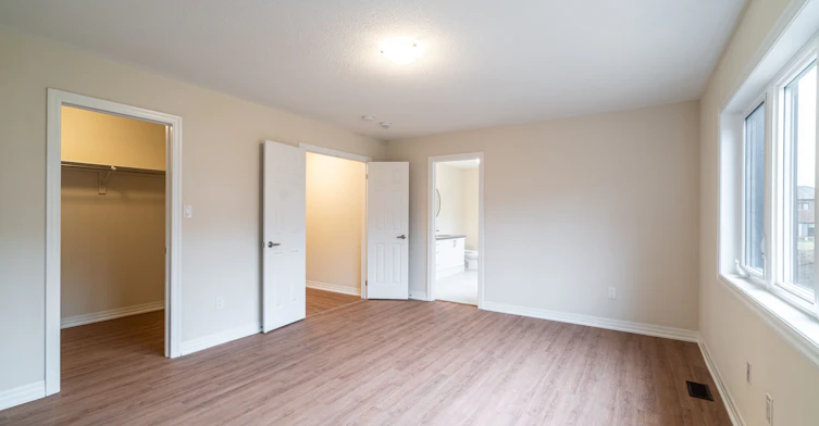 19 Stennett Drive, Georgina, ON, L4P 0J4 - 24