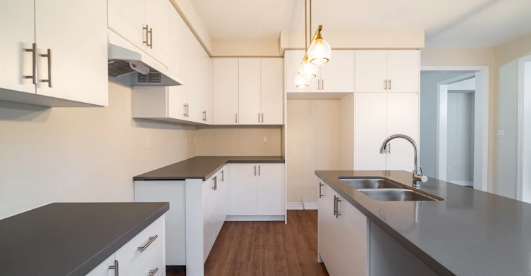 19 Stennett Drive, Georgina, ON, L4P 0J4 - 11
