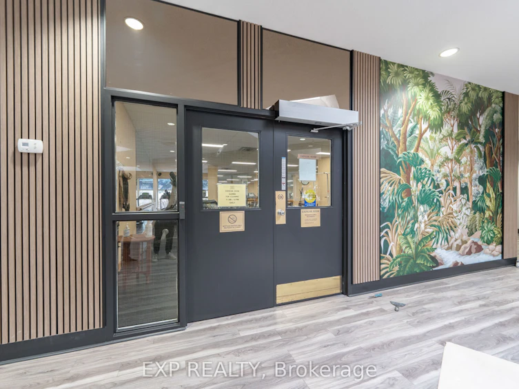 404-30 Harding Boulevard W, Richmond Hill, ON, L4C 9M3 - 31