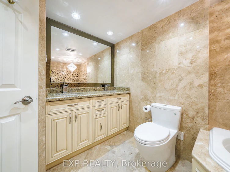 404-30 Harding Boulevard W, Richmond Hill, ON, L4C 9M3 - 21
